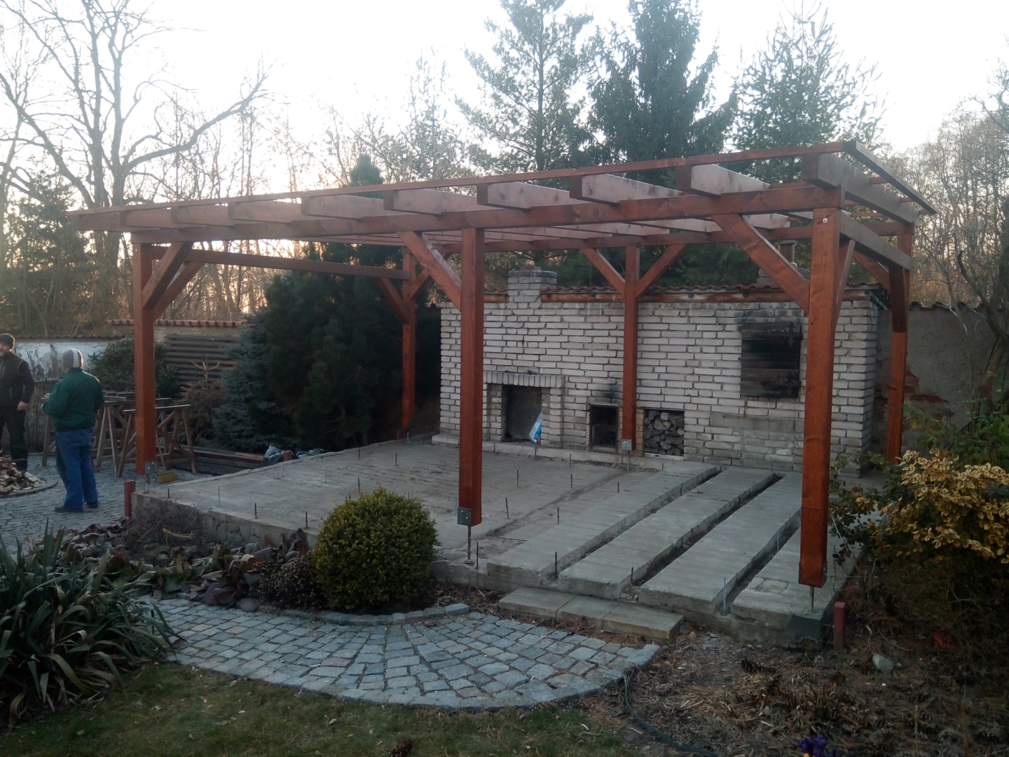 Rekonstrukce - Pergola včetně podlahy a nátěru
